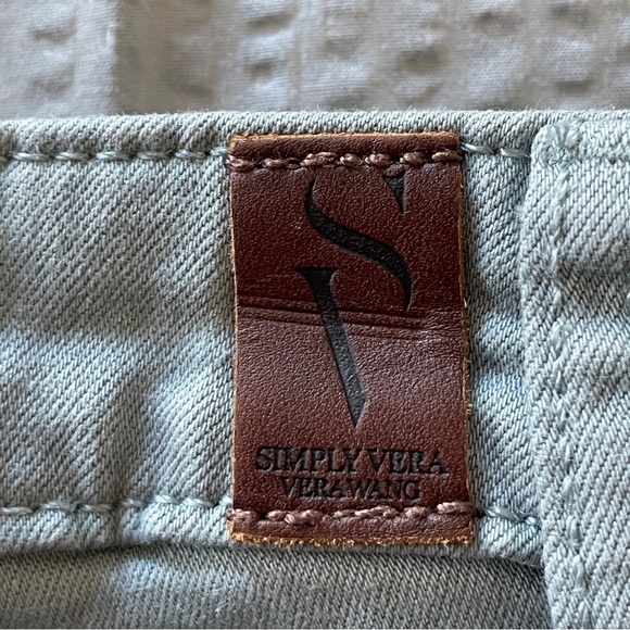 Simply Vera Vera Wang Capris Sz 10 Gray - Picture 10 of 10